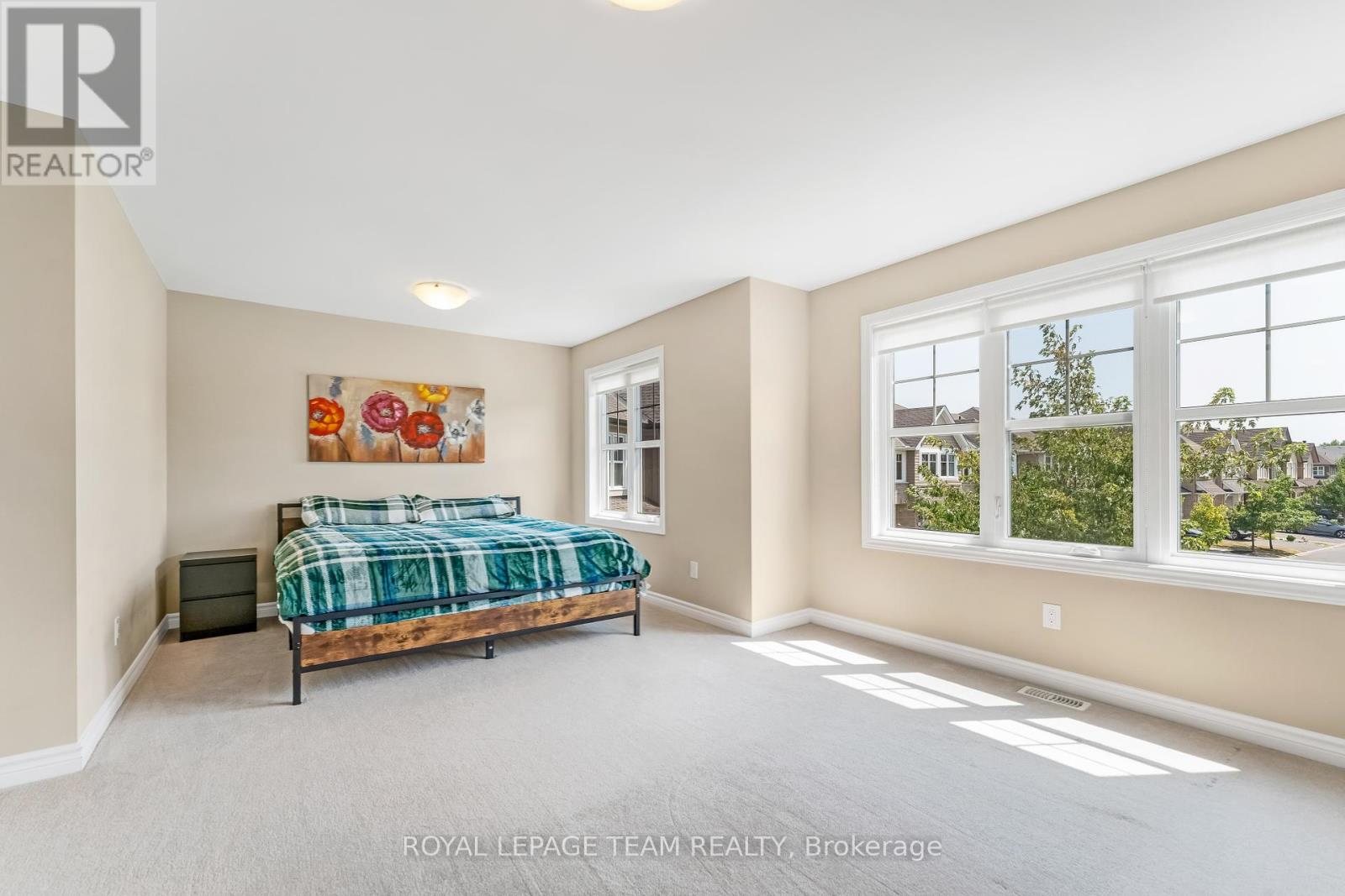 Photo 23 of 345 Alasken Drive, Ottawa ON