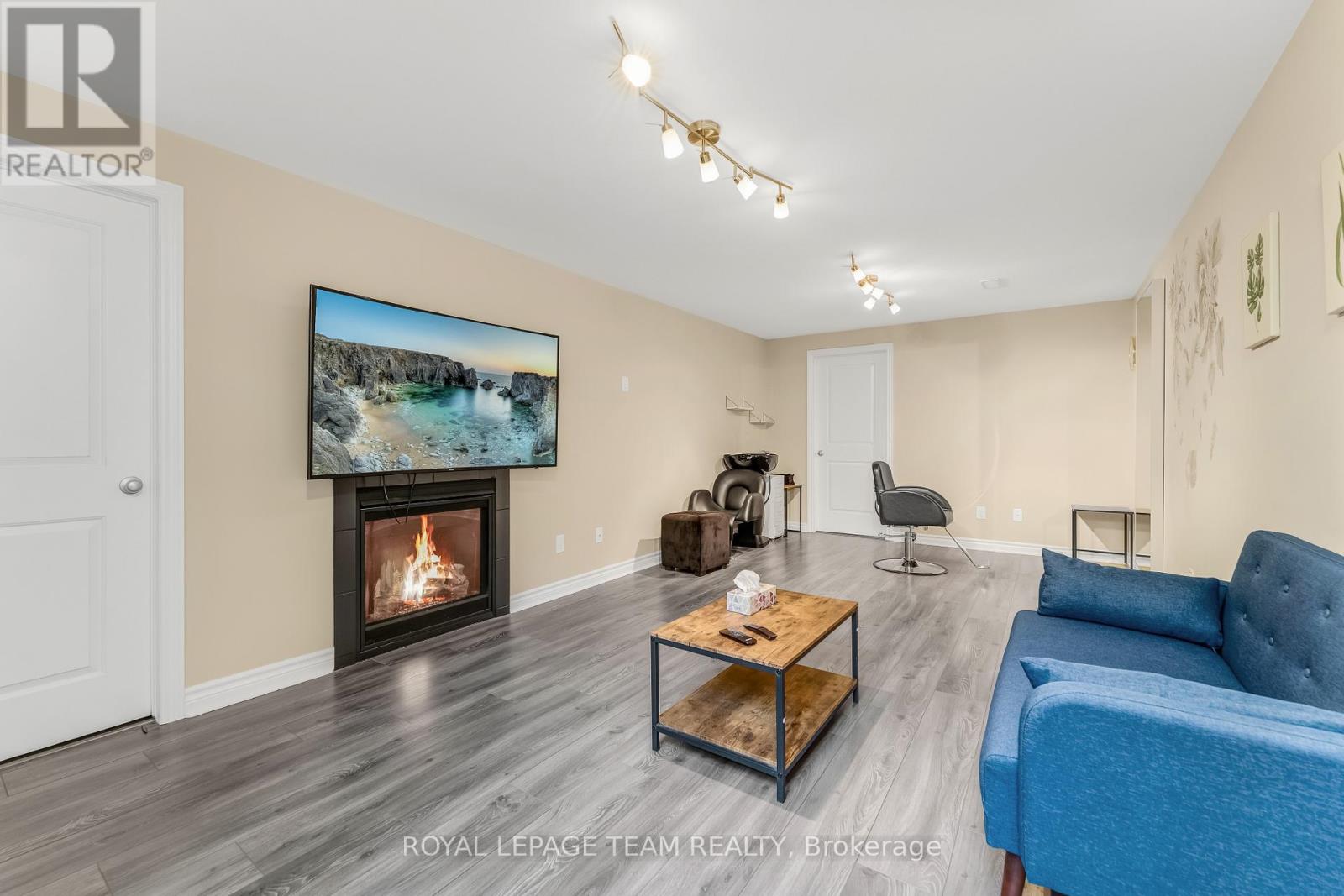 Photo 36 of 345 Alasken Drive, Ottawa ON