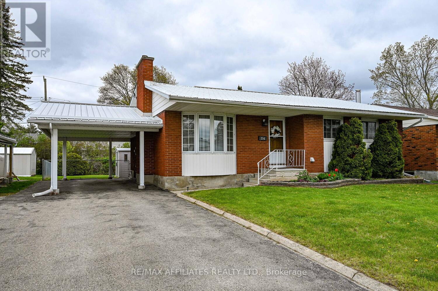 Photo 16 of 56 Marsha Drive, Smiths Falls ON