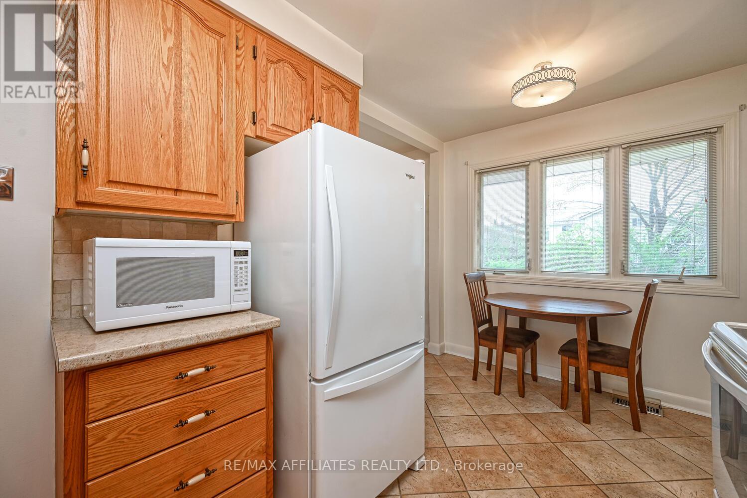 Photo 24 of 56 Marsha Drive, Smiths Falls ON