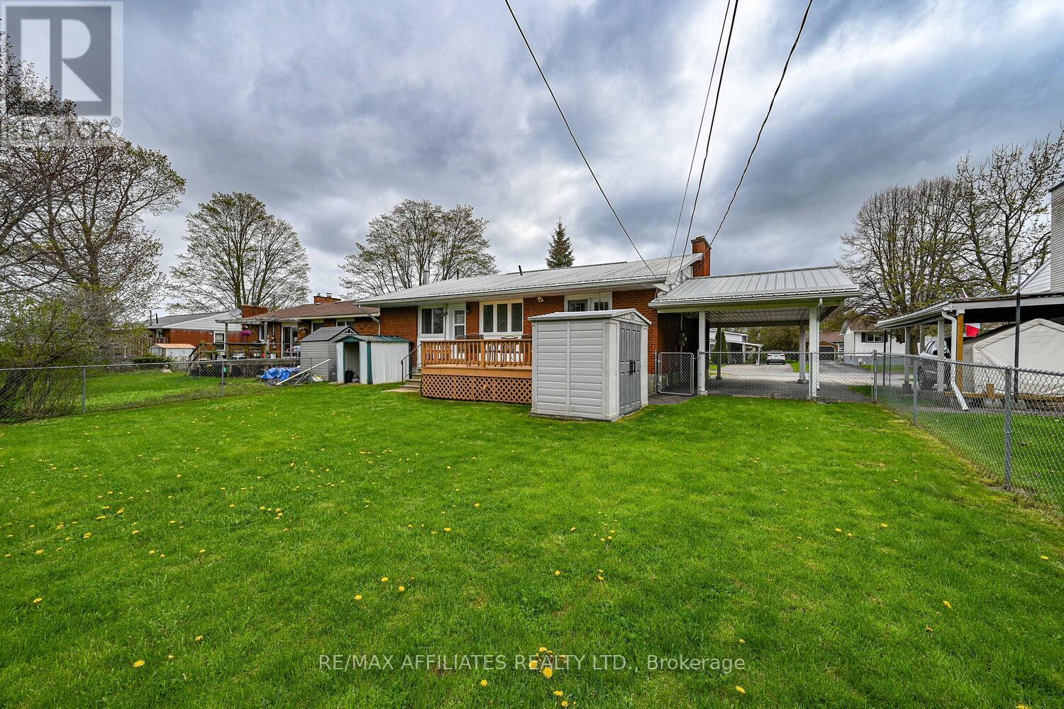 Photo 8 of 56 Marsha Drive, Smiths Falls ON