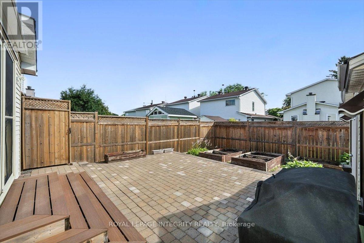 Photo 35 of 1097 Moselle Crescent, Ottawa ON