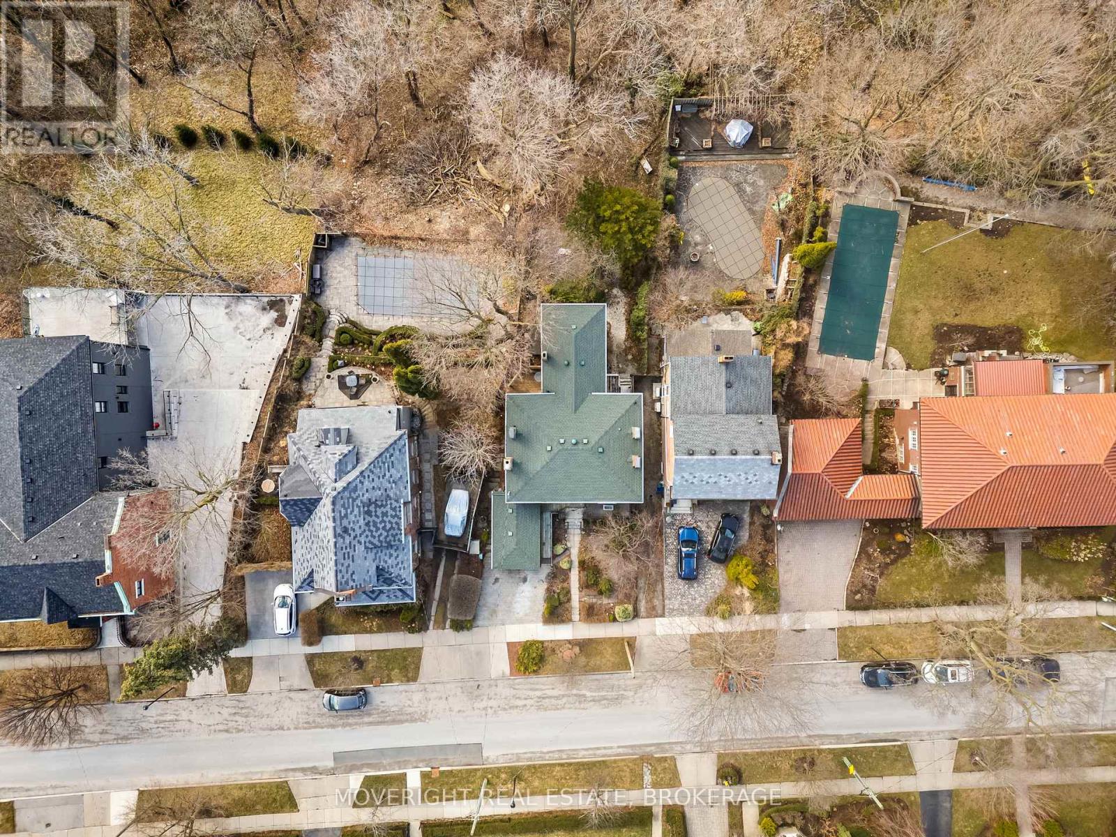 Photo 18 of 31 Yates Street, St Catharines ON