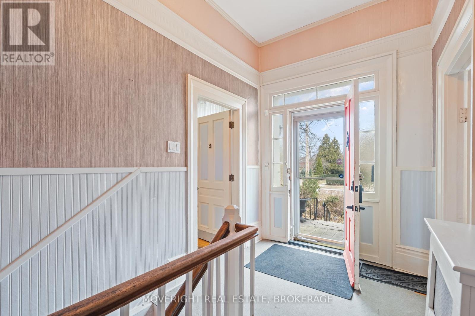Photo 42 of 31 Yates Street, St Catharines ON