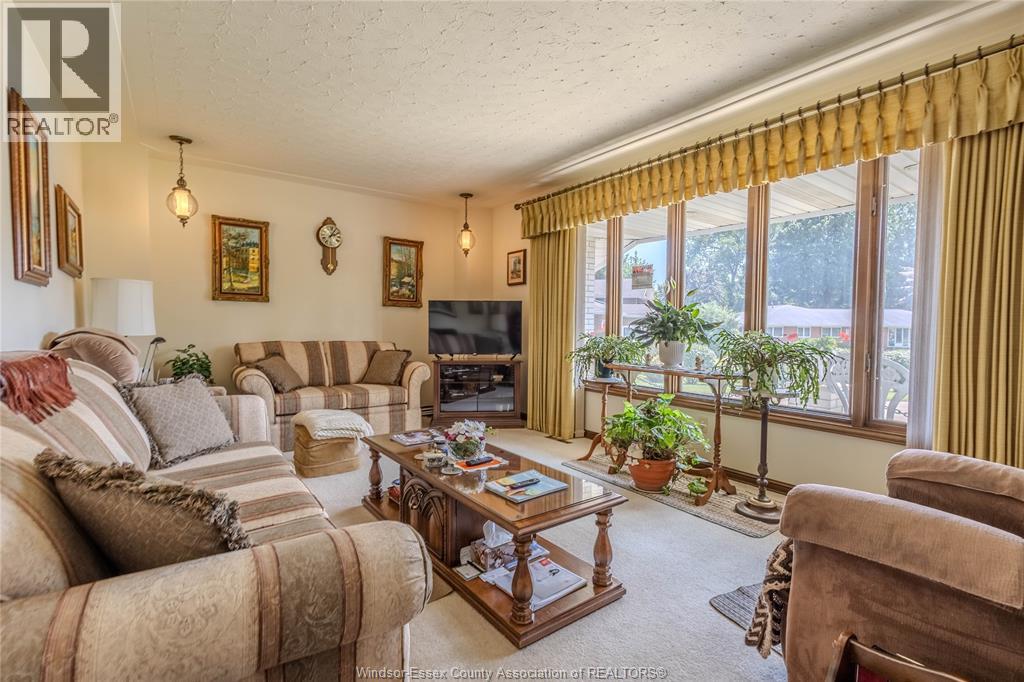 Photo 7 of 1526 Ravine Line, Kingsville ON