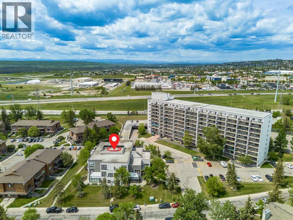 Single Family House Loft for Sale in   Glamis Drive SW Glamorgan Calgary 