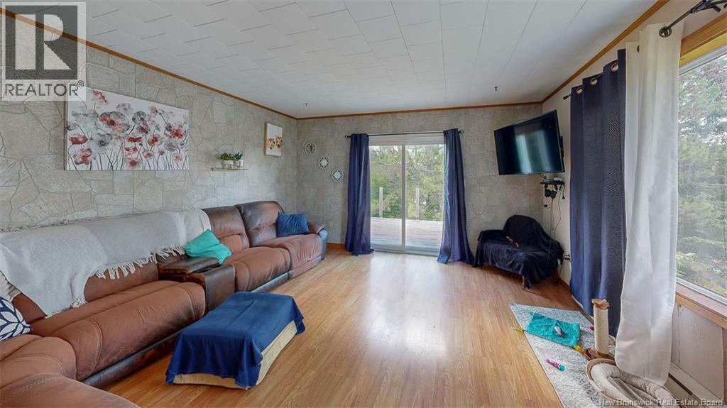 34 STACEY ROAD - 3