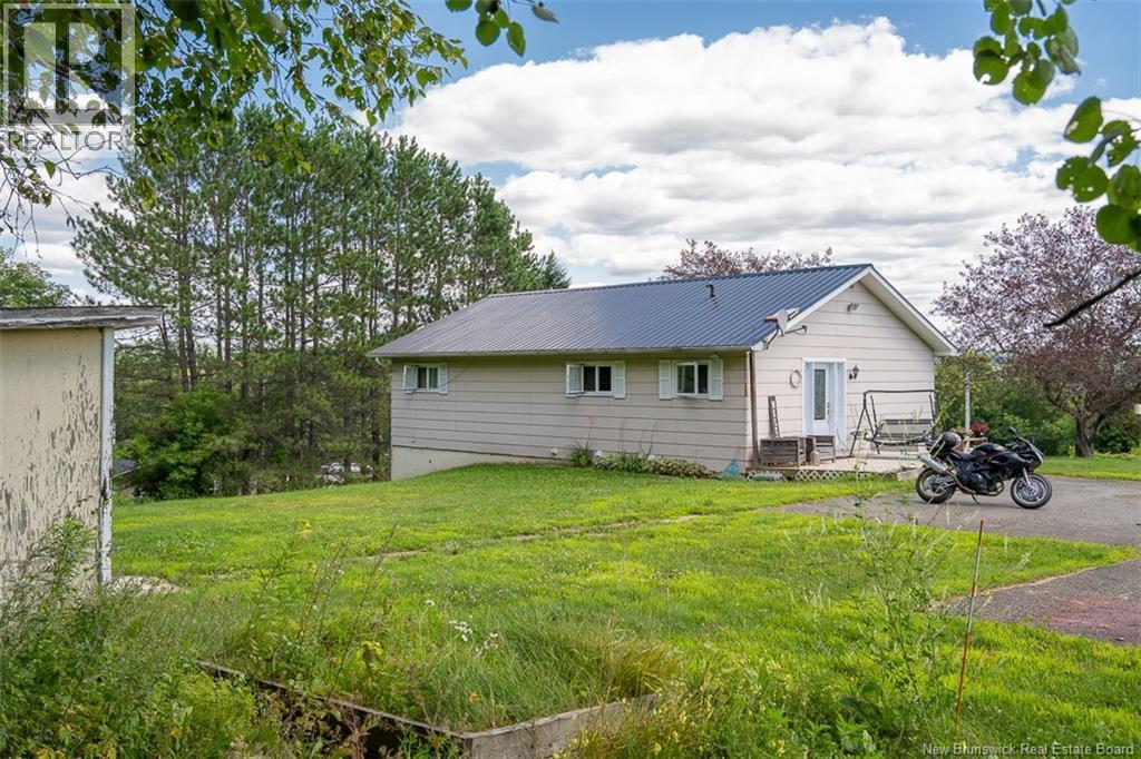 34 STACEY ROAD - 37
