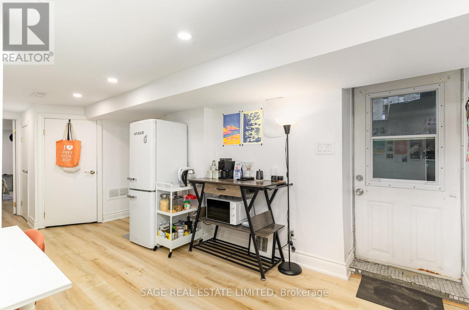 Photo 6 of Lower 7 Gore Street, Toronto ON