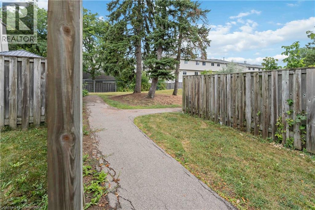 Photo 28 of 33 Rochelle Avenue Unit 60, Hamilton ON