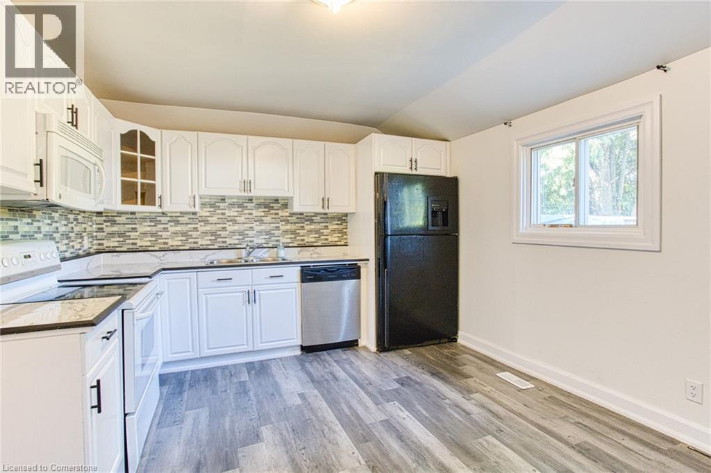 Photo 17 of 35 Niagara Street, Hamilton ON