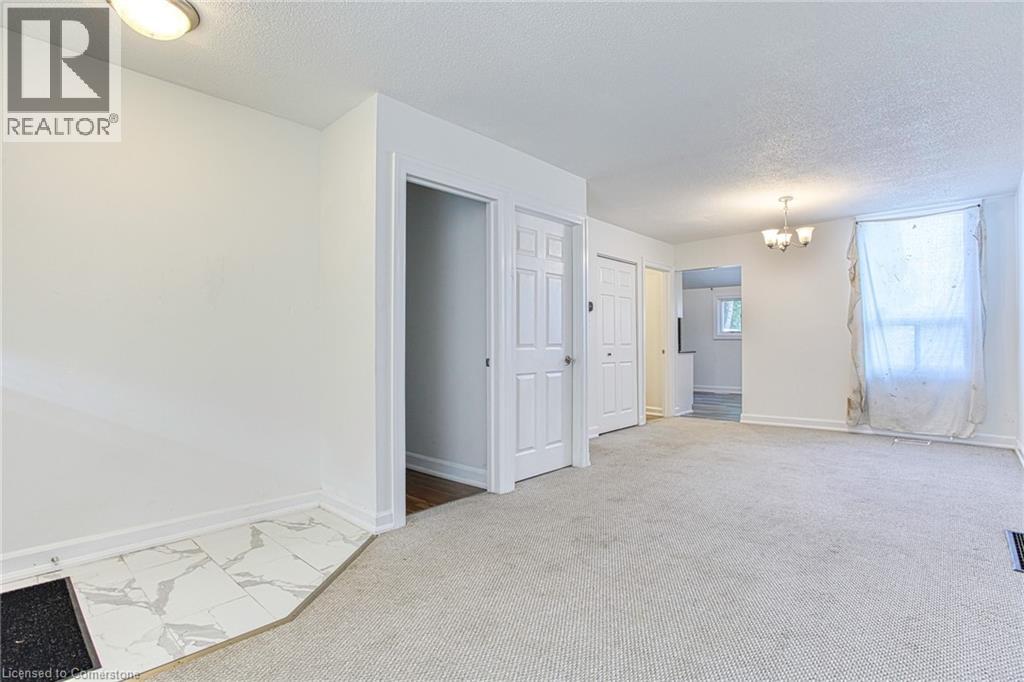 Photo 14 of 35 Niagara Street, Hamilton ON