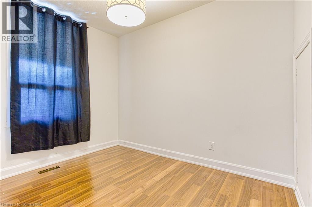 Photo 20 of 35 Niagara Street, Hamilton ON