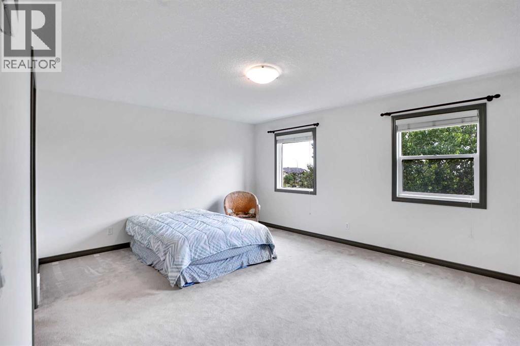 Single Family House for Sale in  Everhollow Park SW Evergreen Calgary 