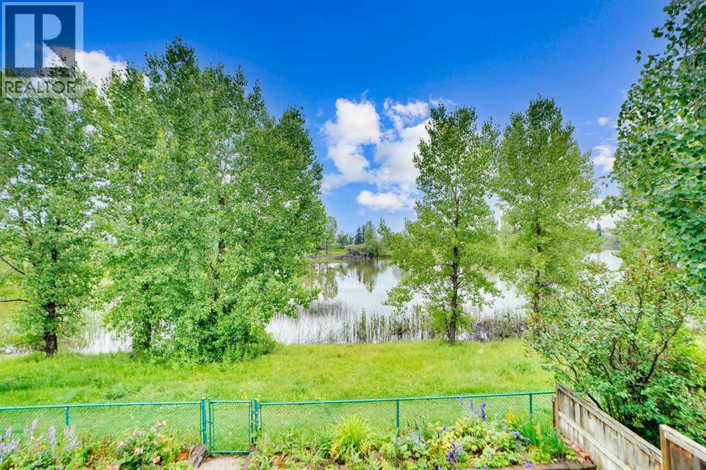 Single Family House for Sale in  Everhollow Park SW Evergreen Calgary 
