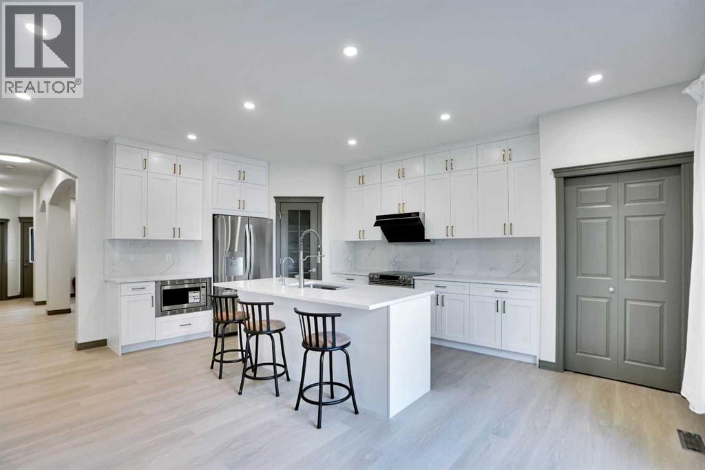Single Family House for Sale in  Everhollow Park SW Evergreen Calgary 