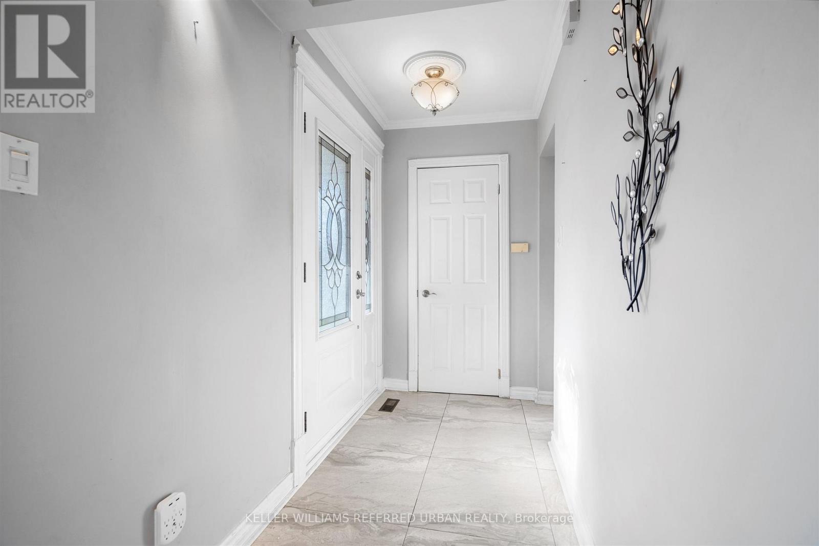 Photo 8 of Upper 181 Centennial Road, Toronto ON