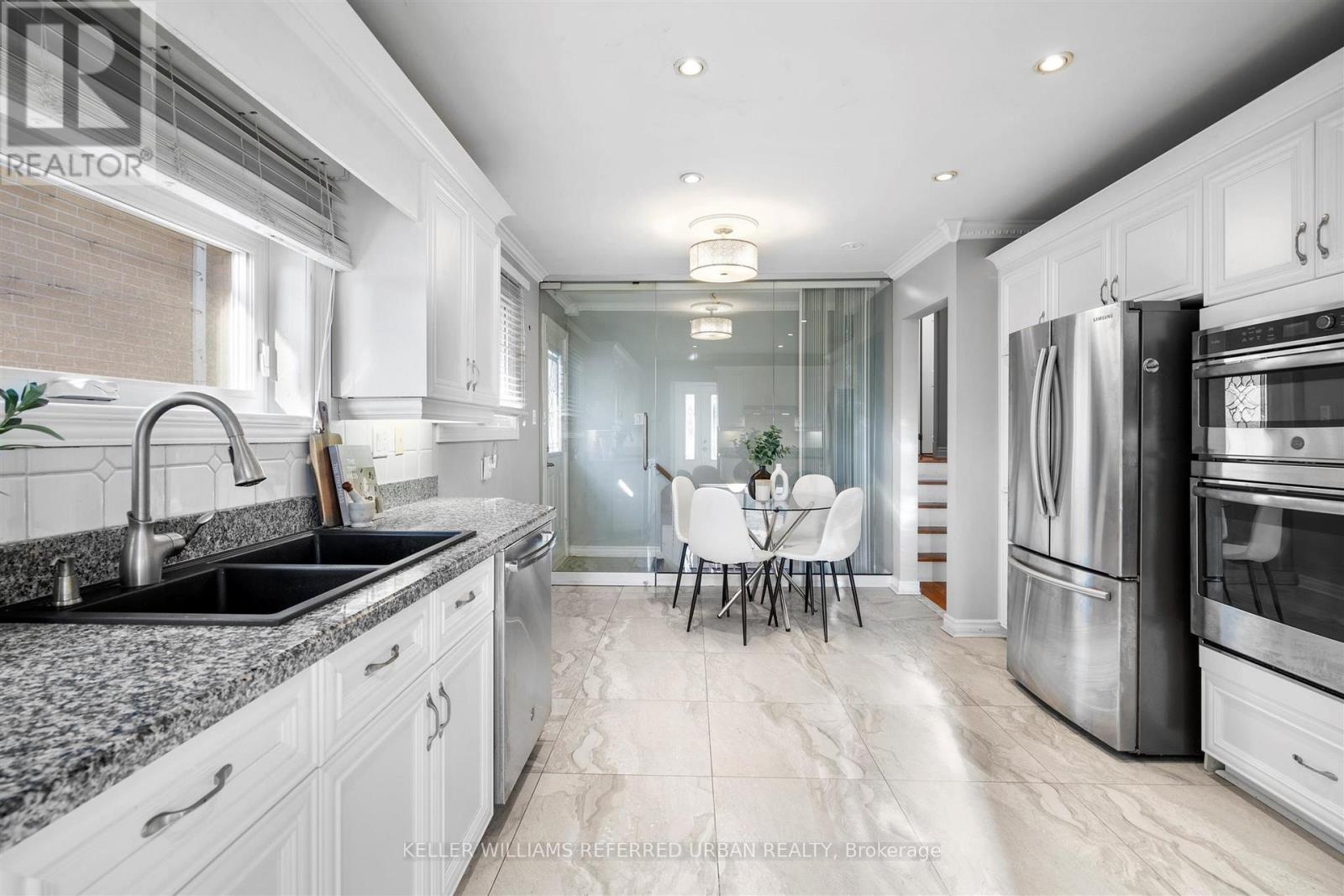 Photo 2 of Upper 181 Centennial Road, Toronto ON