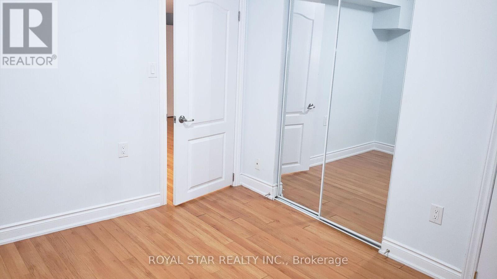 Photo 33 of 13 Waterdale Road, Brampton ON