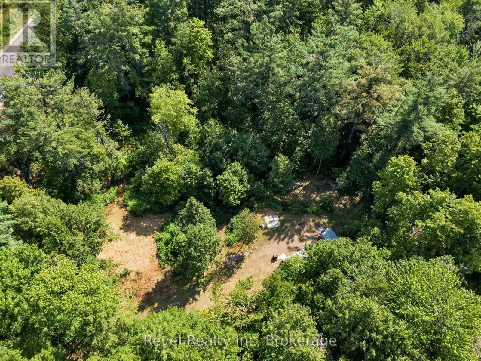 Photo 21 of 2762 118 Highway E, Bracebridge ON