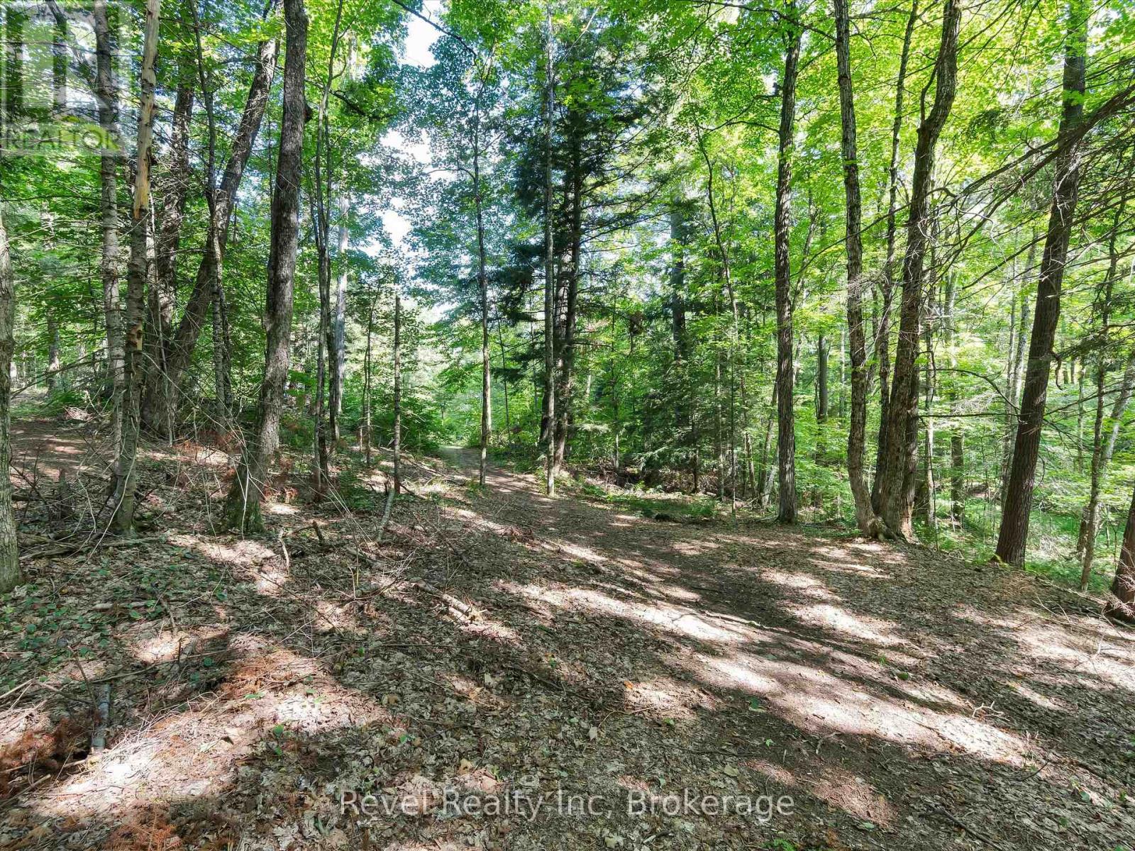 Photo 1 of 2762 118 Highway E, Bracebridge ON