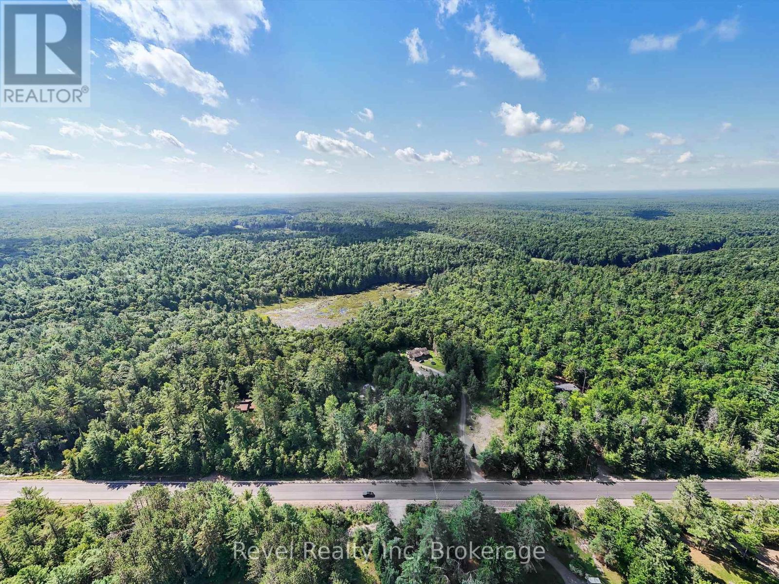Photo 17 of 2762 118 Highway E, Bracebridge ON