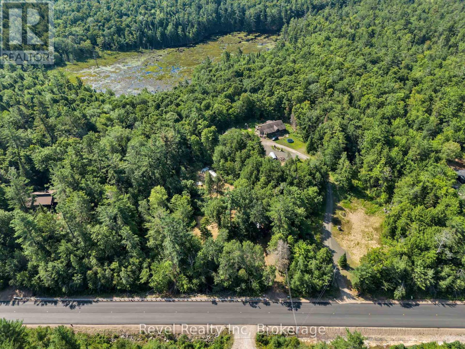 Photo 19 of 2762 118 Highway E, Bracebridge ON