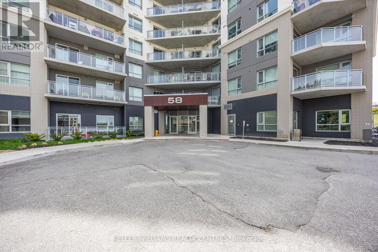 Photo 1 of 303 58 Lakeside Terrace, Barrie ON