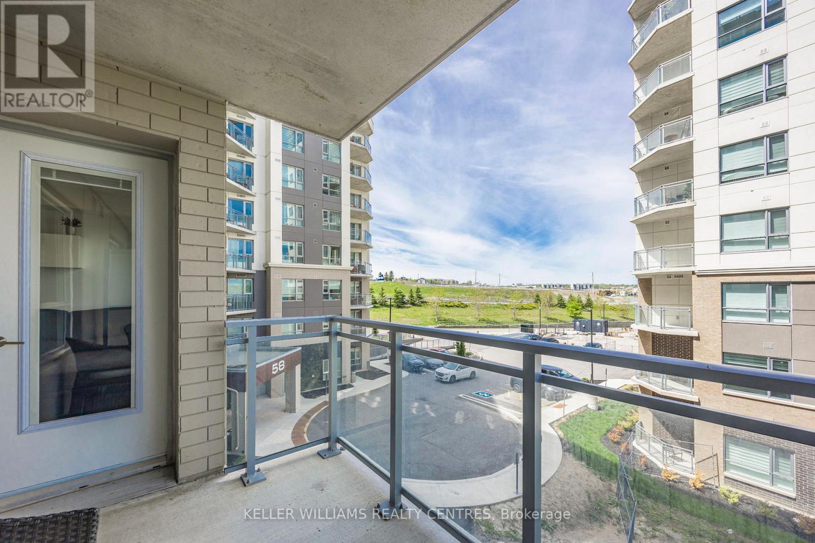 Photo 21 of 303 58 Lakeside Terrace, Barrie ON