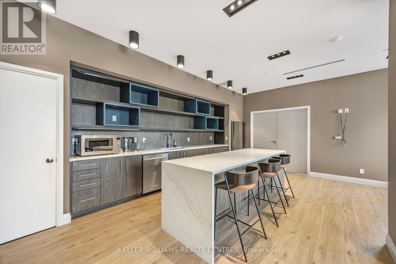 Photo 37 of 303 58 Lakeside Terrace, Barrie ON