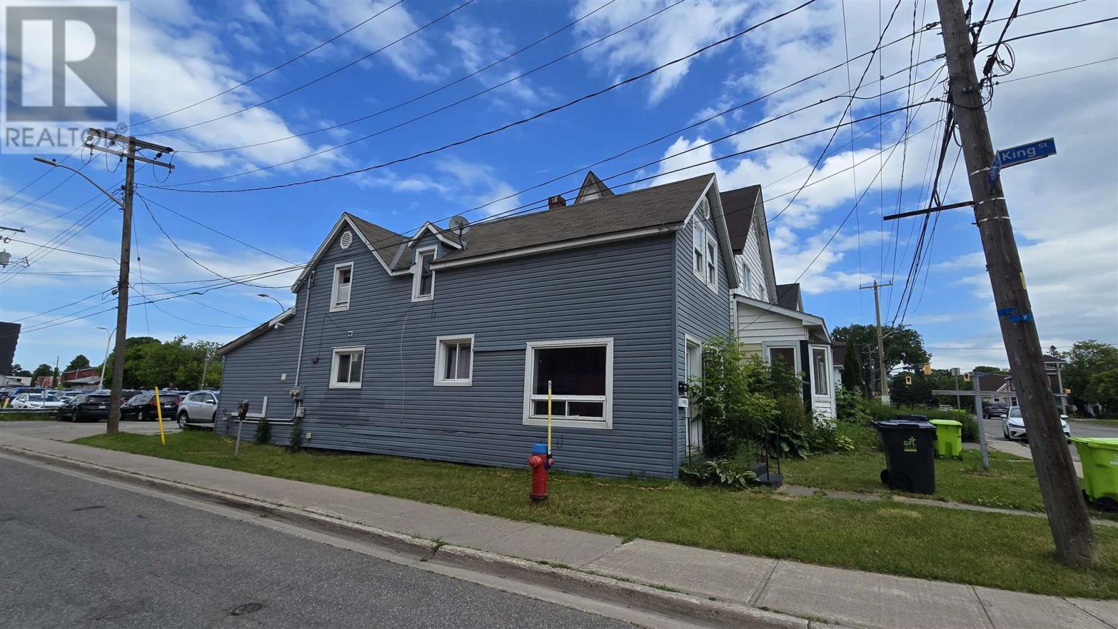 Photo 7 of 121 123 Elgin St, Sault Ste Marie ON