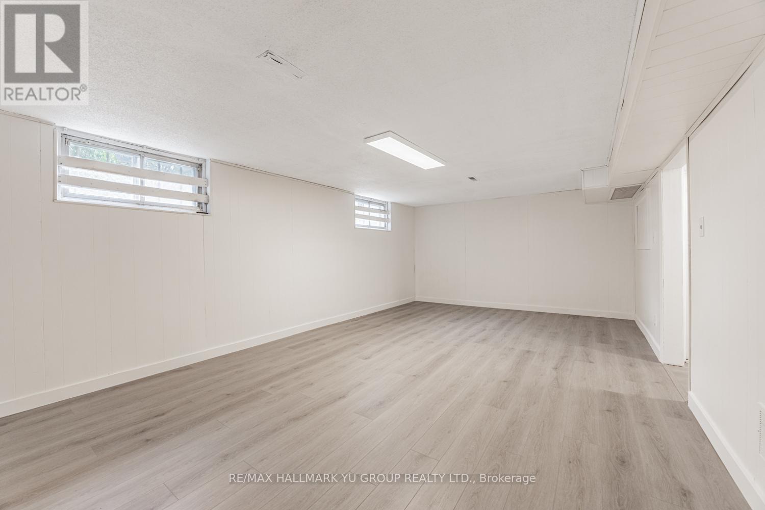 Photo 4 of 7137 Madiera Road, Mississauga ON