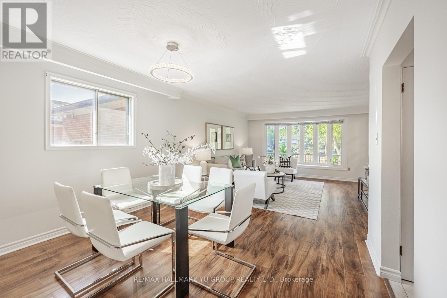 Photo 8 of 7137 Madiera Road, Mississauga ON