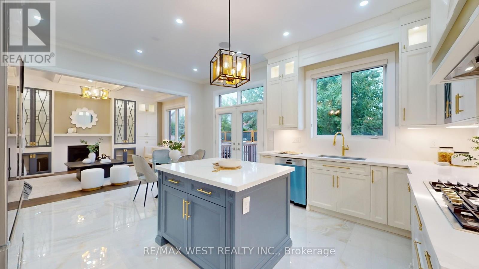 Photo 14 of 5199 Symphony Court, Mississauga ON