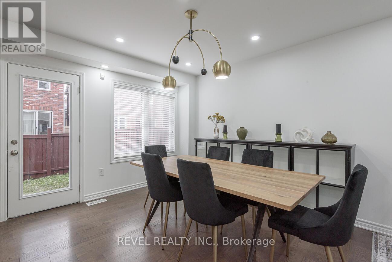 Photo 12 of 9 Lothbury Drive, Brampton ON