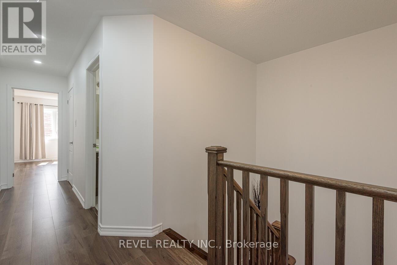 Photo 15 of 9 Lothbury Drive, Brampton ON