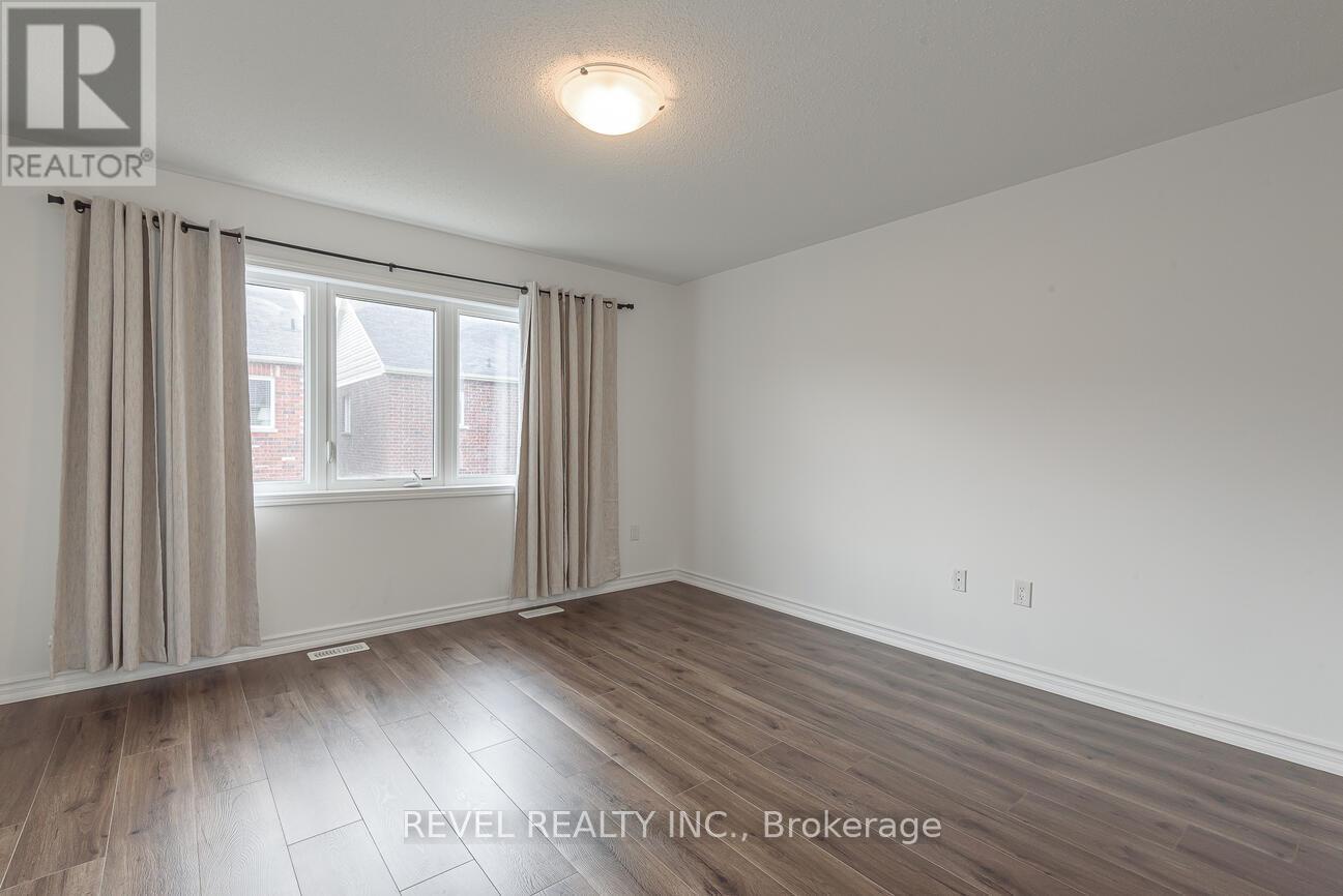 Photo 17 of 9 Lothbury Drive, Brampton ON