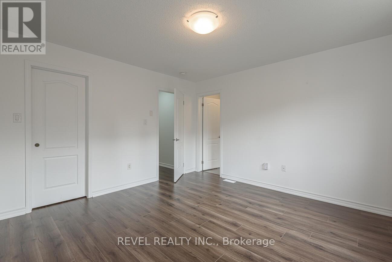 Photo 18 of 9 Lothbury Drive, Brampton ON