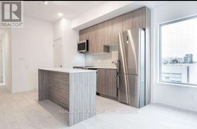 Photo 2 of 501 2433 Dufferin Street, Toronto ON