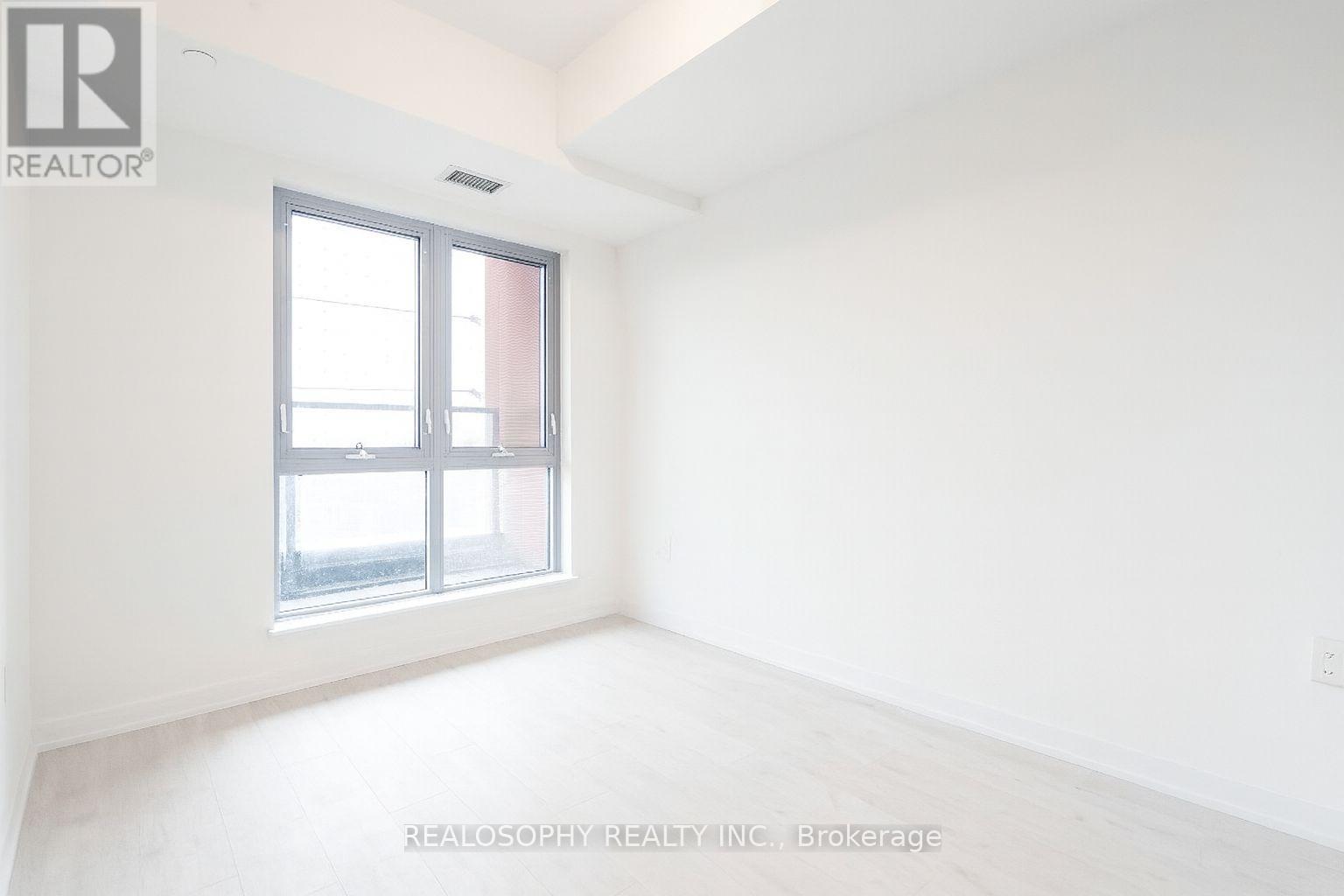Photo 3 of 501 2433 Dufferin Street, Toronto ON