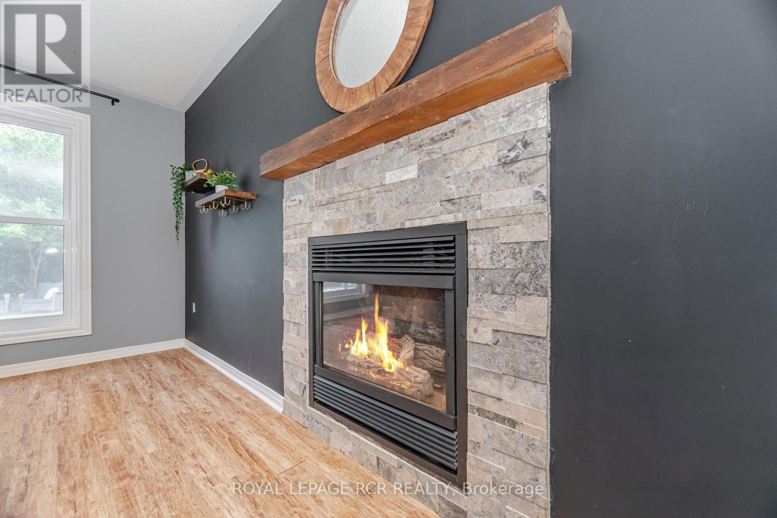 Photo 14 of 417 Kingsview Drive, Caledon ON
