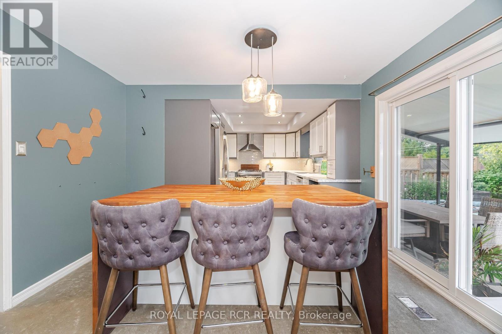 Photo 16 of 417 Kingsview Drive, Caledon ON