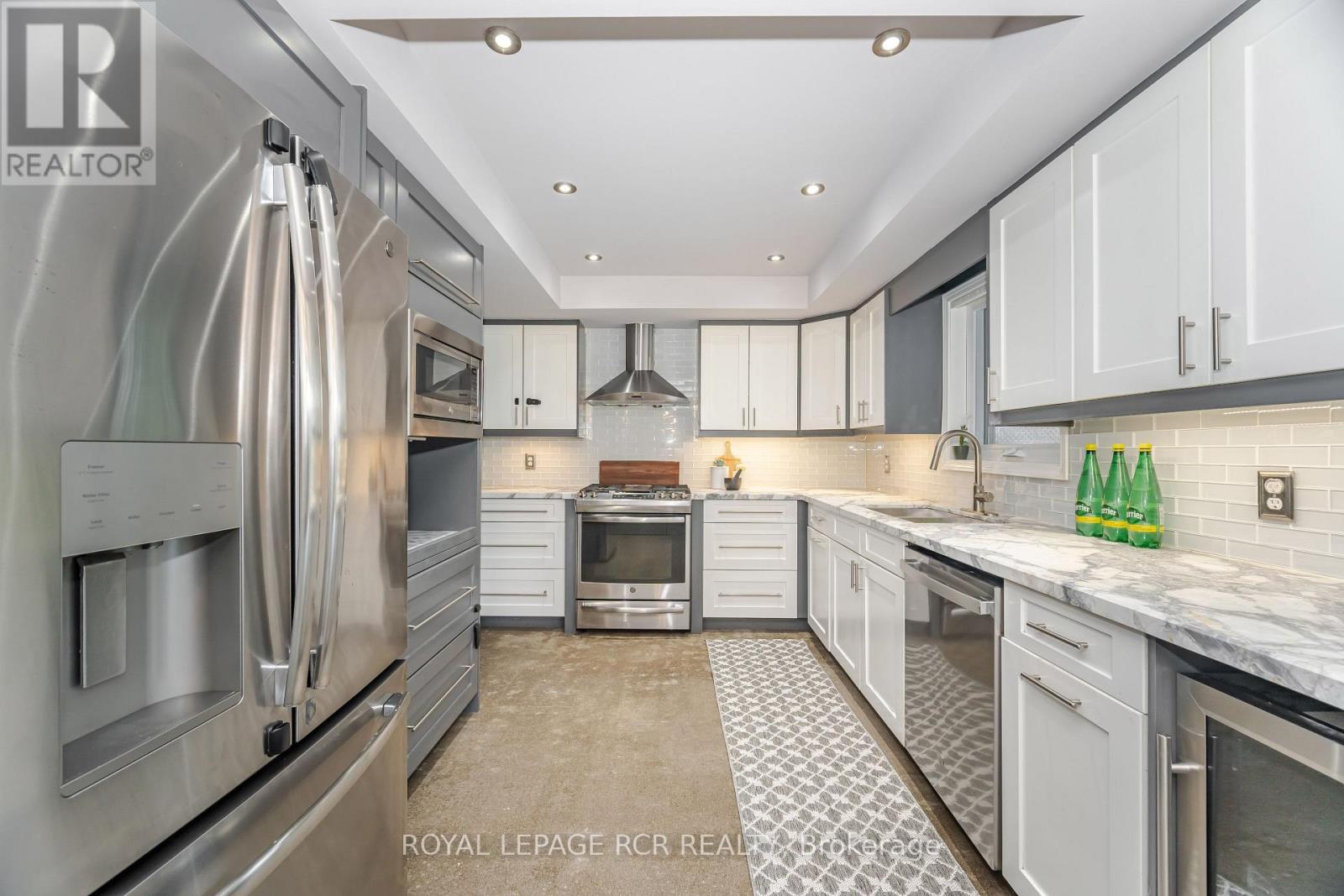 Photo 17 of 417 Kingsview Drive, Caledon ON