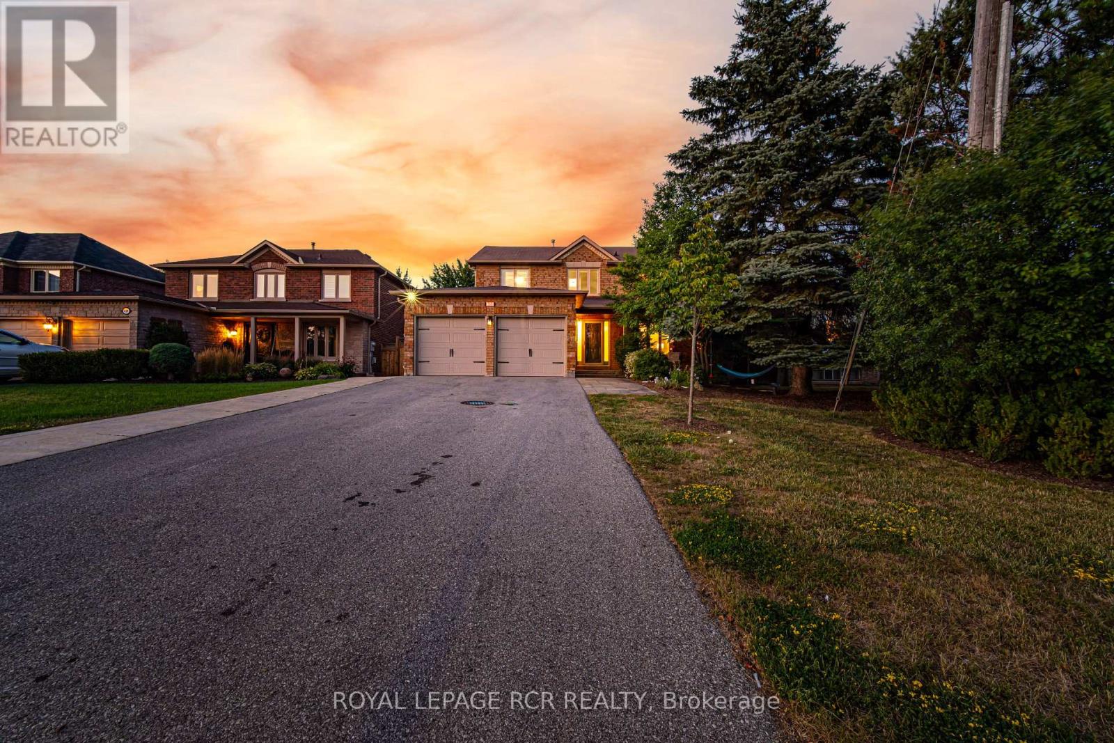 Photo 3 of 417 Kingsview Drive, Caledon ON