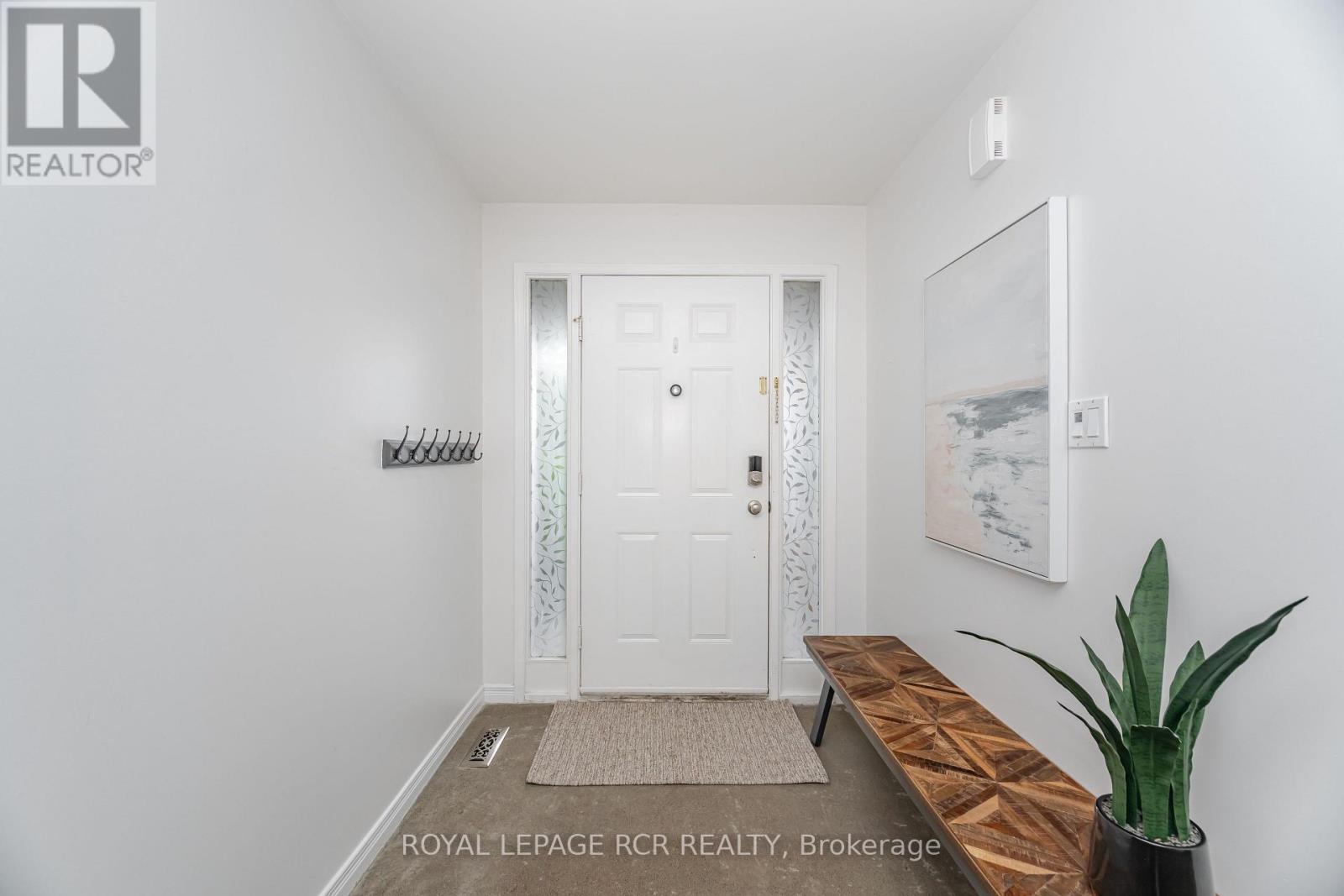 Photo 7 of 417 Kingsview Drive, Caledon ON