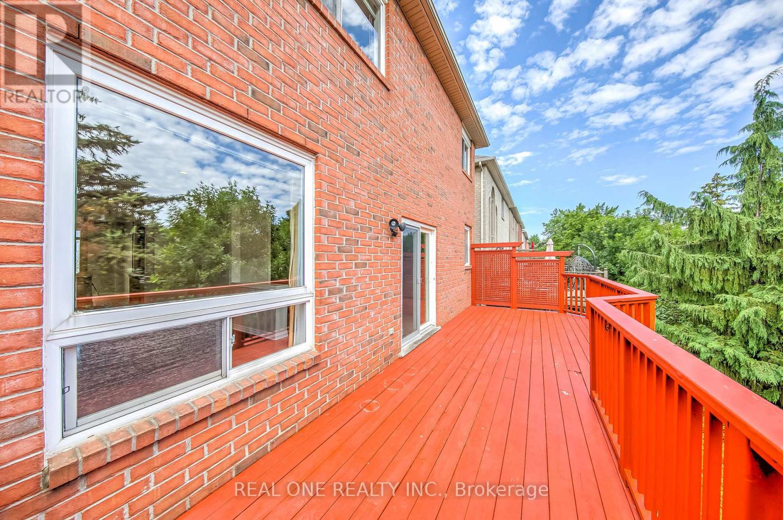 Photo 32 of 1418 Gulledge Trail, Oakville ON