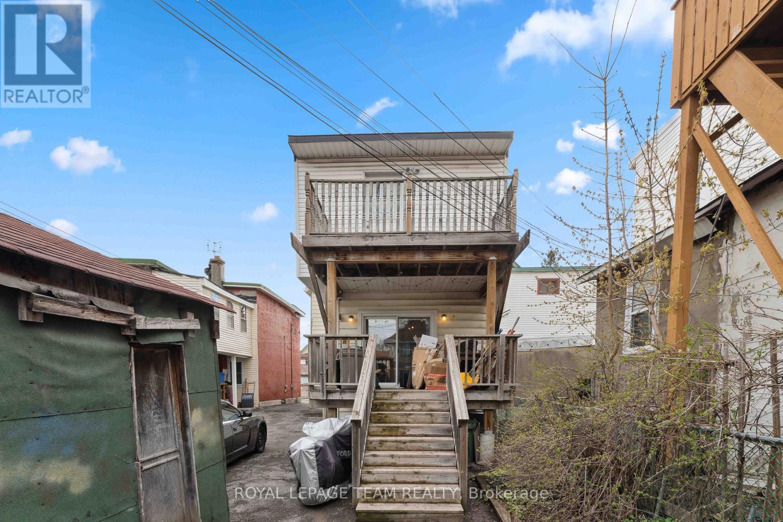 Photo 17 of 235 Cambridge Street N, Ottawa ON