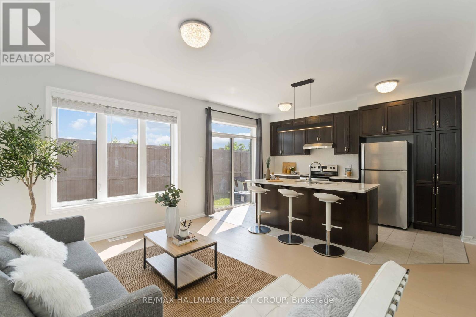 Photo 21 of 402 Edgevalley Court, Ottawa ON