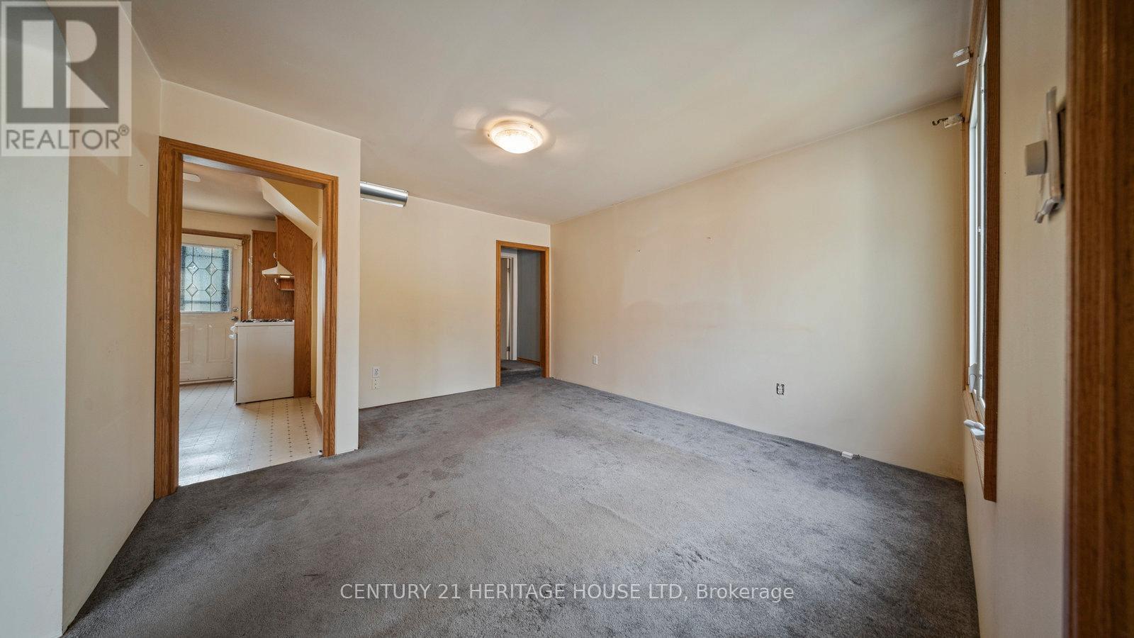 Photo 27 of 383 Marlborough Street, Brantford ON
