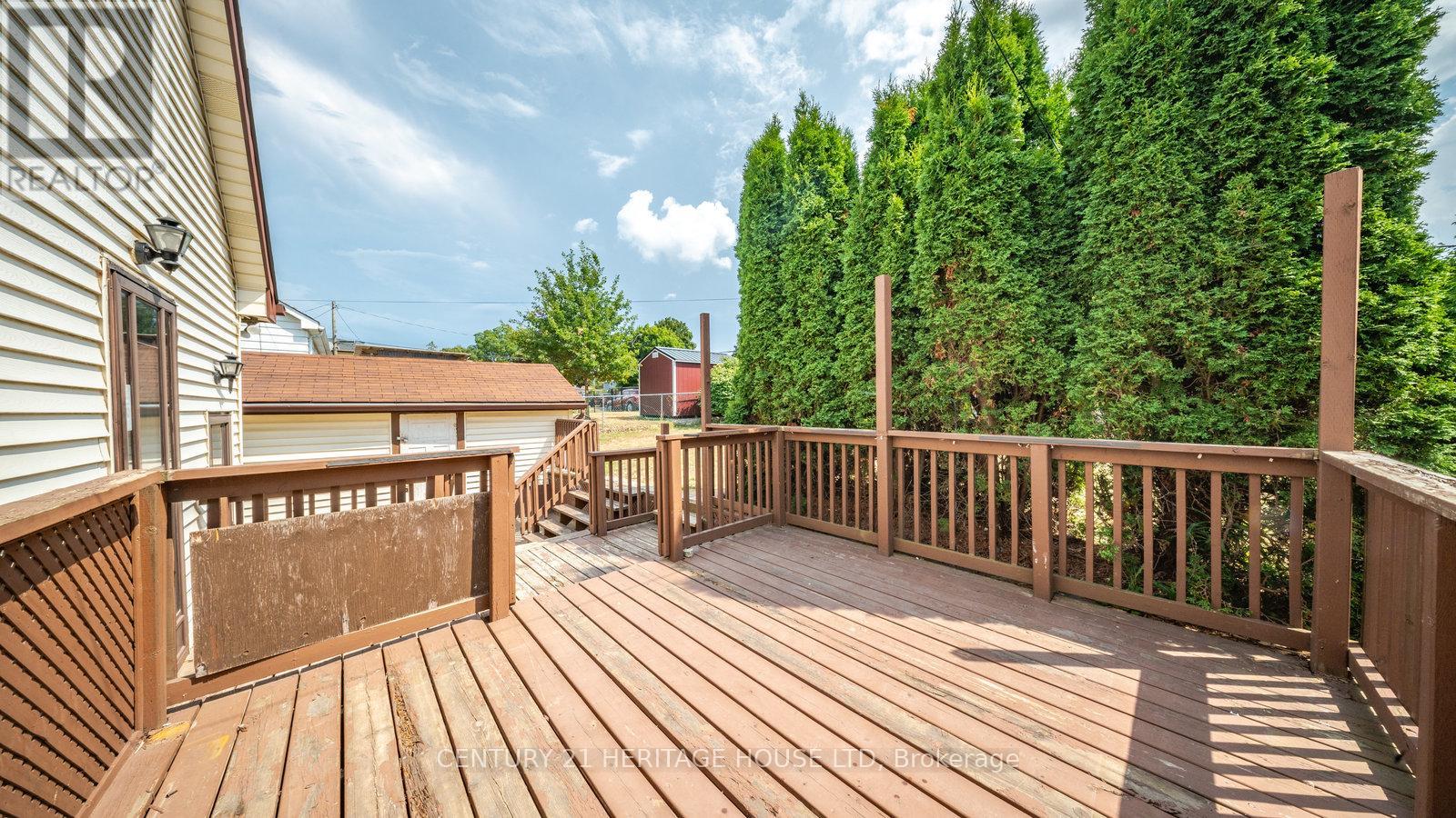 Photo 1 of 383 Marlborough Street, Brantford ON